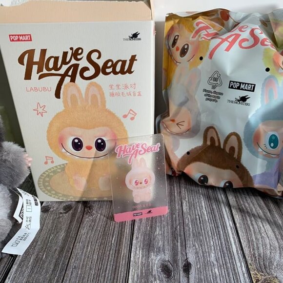 POP MART Have A Seat Labubu DADA - Picture 2 of 2